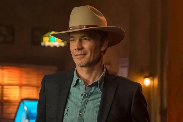 Timothy Olyphant says Raylan Givens is a 'fish out of water' in Justified: City Primeval