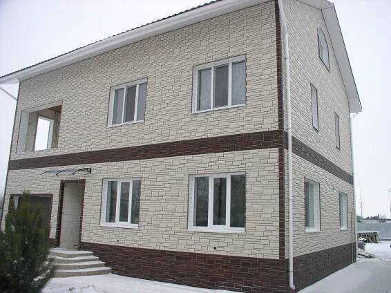 Instalace suterénu vlečky (32 fotografií): jak sheathe dům levné a krásné, do-it-yourself panel instalace