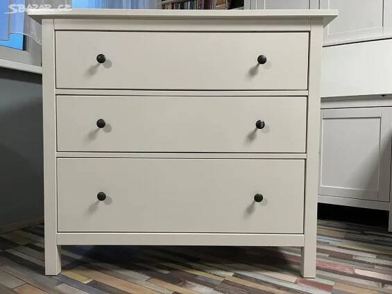 Komoda Hemnes (dřevěná)