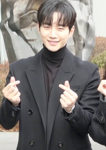 Lee Jun-ho - Wikipedia