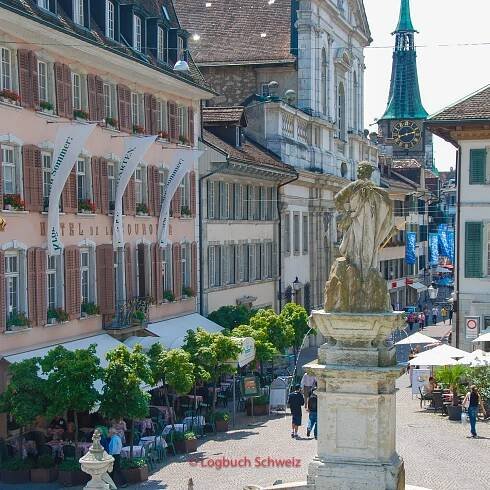 Solothurn an der Aare mit geschlossener Altstadt › Logbuch Schweiz Reise