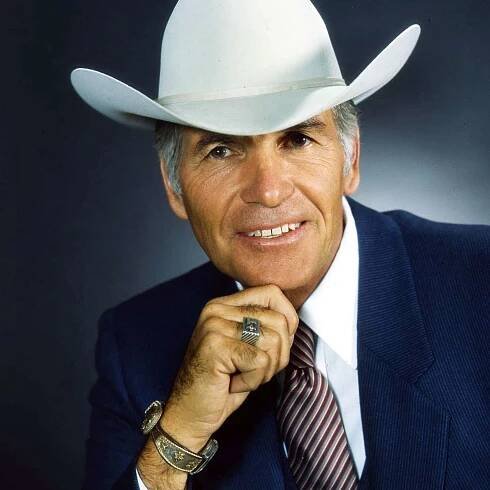 Robert 'Bob' Norris, an Original 'Marlboro Man' Who Never Smoked a Day in His Life, Dies at 90