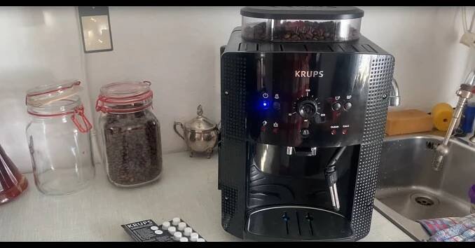 Krups coffee maker: Full cleaning cycle with tablets Krups Espresseria Automatic Series EA80EA81 DIY