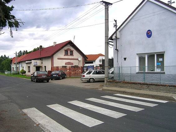 Soubor:Bělušice, Municipally Office.jpg