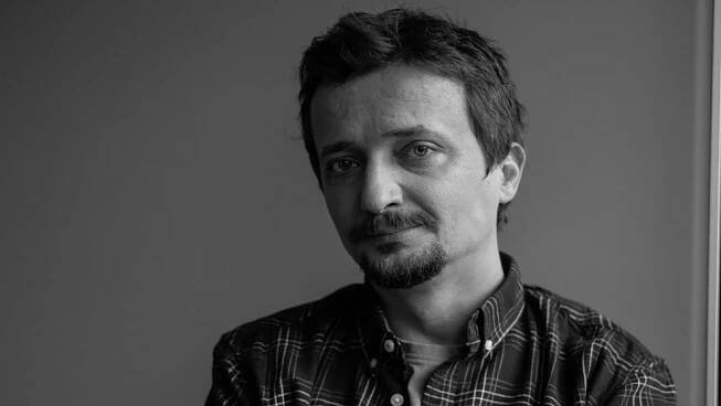 ŠOKUJÍCÍ ZPRÁVA: Ve věku teprve 43 let zemřel známý herec a hudebník