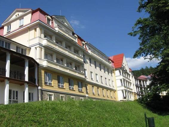 Fotografie - Paseka - Odborný léčebný ústav,sanatorium,hlavní budova - 23.06.2012