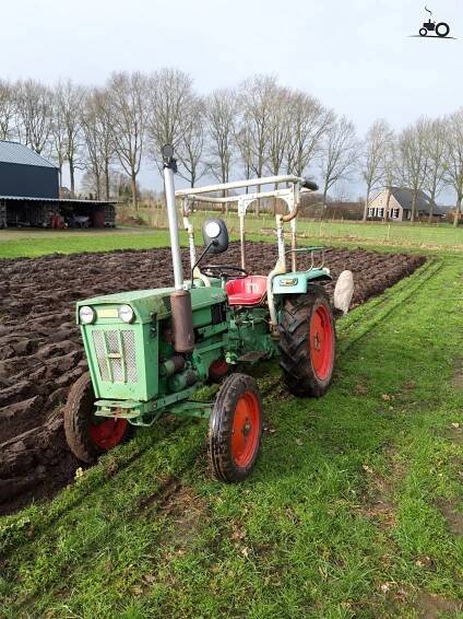 Holder B 25 van holderb51