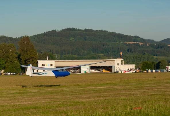 Plachtařské soustředění u kamarádů v Aeroklubu Žamberk | Aeroklub Chrudim