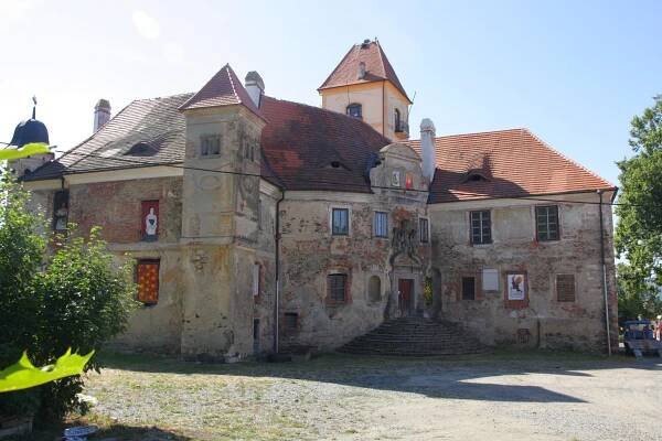 Soubor:Poběžovice - zámek obr2.jpg – Wikipedie