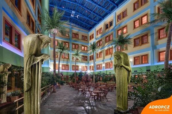 Pobyt v hotelu Babylon + neomezený vstup na atrakce od 7 299 Kč | Adrop.cz