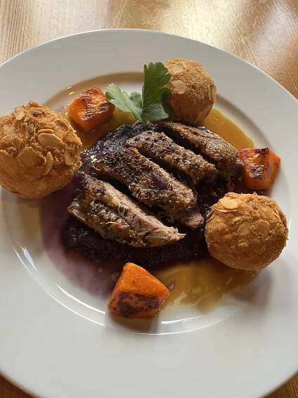 Areál Salaš – Stylová restaurace a penzion Salaš