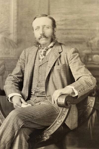 William Loring Andrews