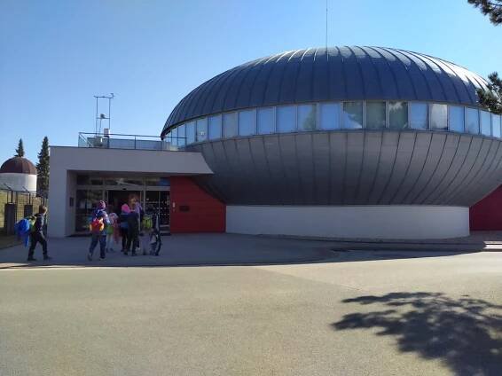 Hvězdárna a planetárium v Hradci Králové | Základní škola, Červený Kostelec, Lhota, Bratří Čapků 138, okres Náchod