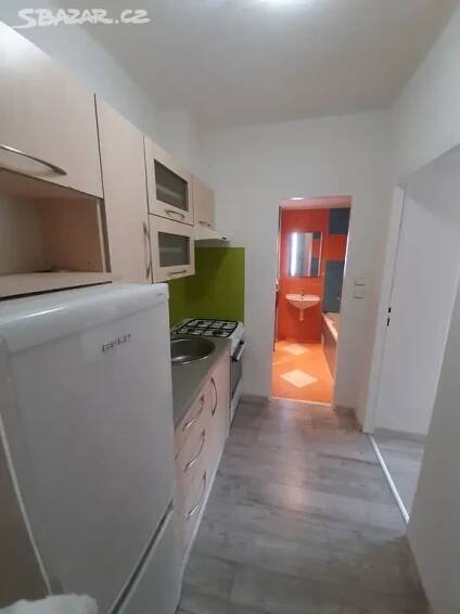 Pronájem bytu 2+1, náměstí Český Těšín - Český Těšín - Bazar