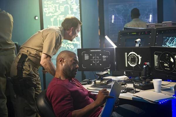 Mega Shark vs. Mecha Shark - Z filmu - Christopher Judge