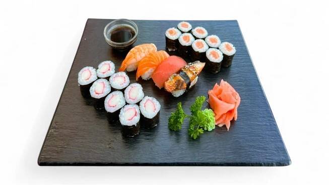 WOK & SUSHI (OC Plaza) | Wolt | Doručení | Plzeň