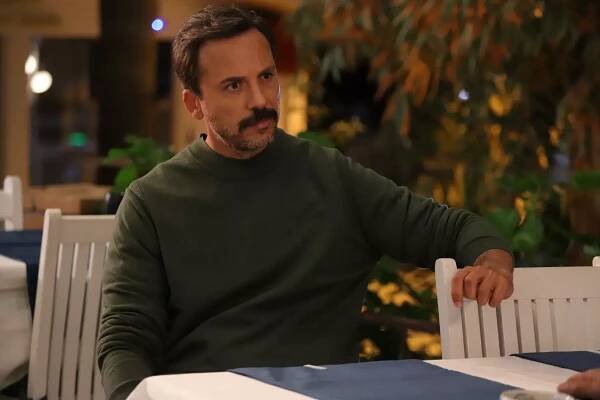 Maviye Sürgün - Episode 6 (E06) (2023)