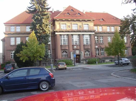 Soubor:Kladno KL CZ okresni soud 022.jpg – Wikipedie