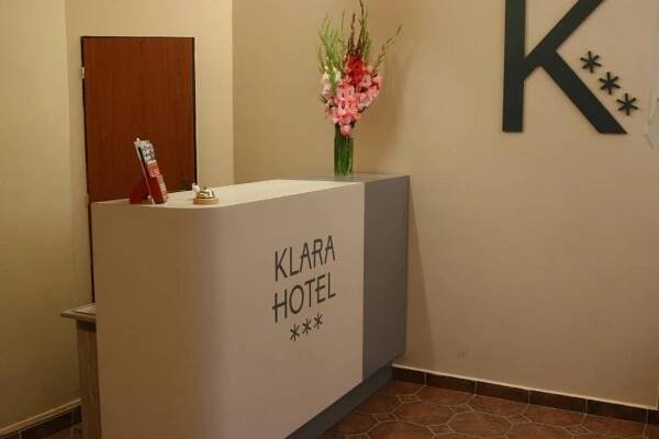 Hotel Klára | Nový hotel v Praze v blízkosti výstaviště a Tesla Arény | B&B