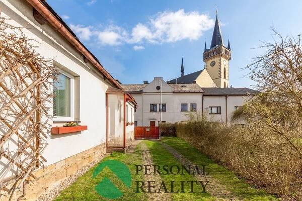 Prodej rodinného domu 5+1 se zahradou, Dvůr Králové nad Labem, obrázek č. 2