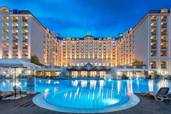 Bazén v ubytování Melia Grand Hermitage All Inclusive nebo v jeho okolí