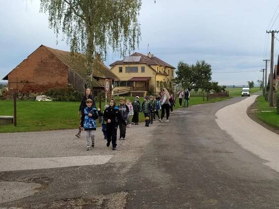 Ufík a les - Oficiální stránky obce Milovice u Hořic