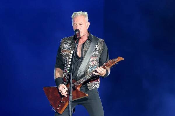 'You Are Not Alone': James Hetfield Shares Hope During 'Fade to Black' in Buffalo