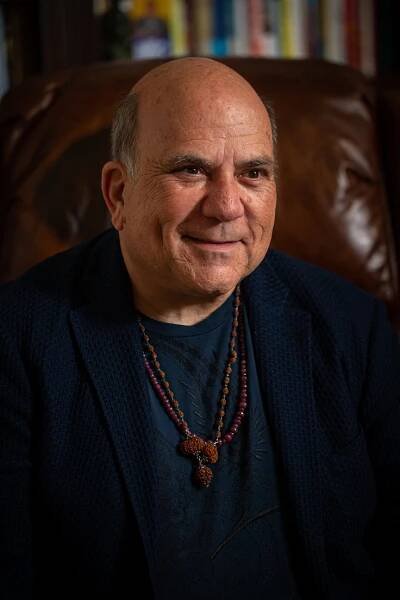 Dr Joe Vitale Press Photo 09-SM
