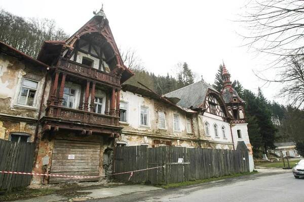 FOTO Naděje pro lázně Kyselka. Tak začíná záchrana skvostu