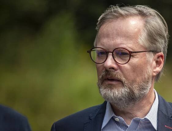 Které knihy doporučují Fiala, Klaus či geolog Cílek? Výsledky prestižní ankety Kniha roku LN jsou zde