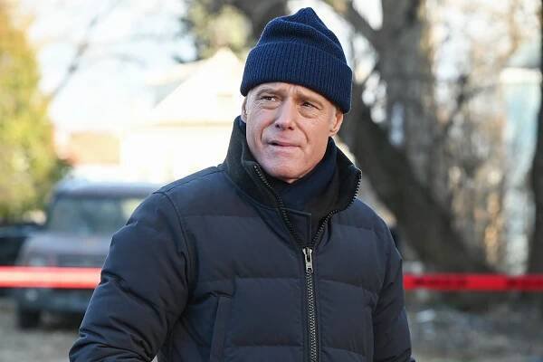 Chicago P.D.'s Jason Beghe Has Some Thoughts on Patrick John Flueger's Performance in Wednesday's 'Very Special Episode' (Exclusive)