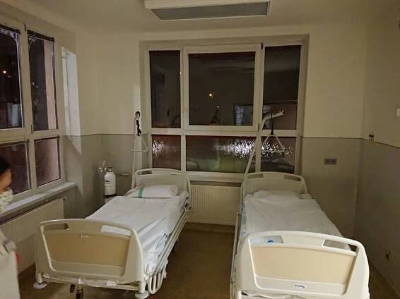 Sušická nemocnice má nová lůžka pro pacienty s podezřením na COVID-19 - QAP.cz