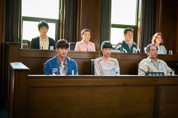 Soo-jang Baek, Hyung-sik Park, Mi-kyeong Kim, Soo-hyang Jo, Kyeong-ho Yoon, Hong-pa Kim, Jeong-yeon Seo - Baesimwondeul - Z filmu
