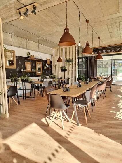 Restaurace, bistro, kavárna Mníšek pod Brdy | Tady a Teď