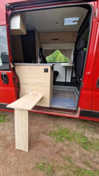 Přestavba dodávky – VANLIFESEPSEM