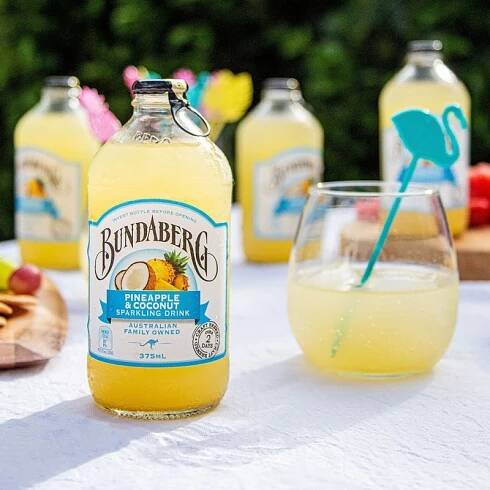 Bundaberg Pineapple & Coconut 375ML - EmDrinks.cz