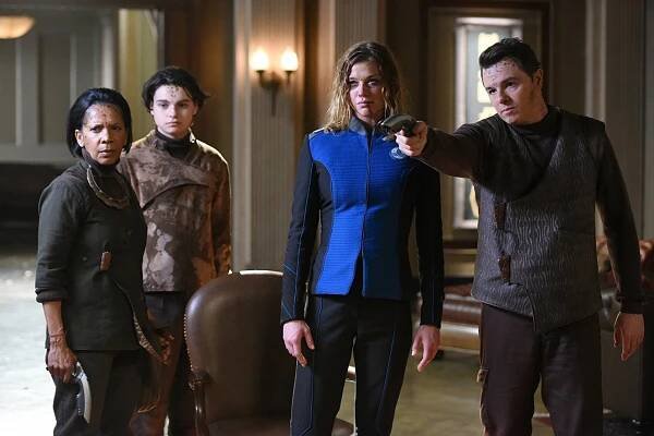 Penny Johnson Jerald, Max Burkholder, Adrianne Palicki, Seth MacFarlane - The Orville - Pokud se objeví hvězdy - Z filmu