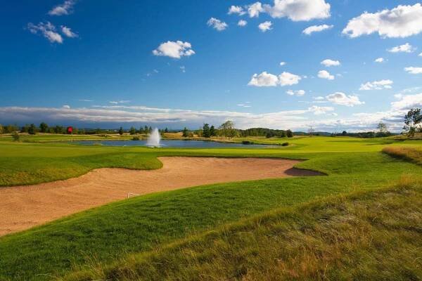 Albatross Golf Resort 