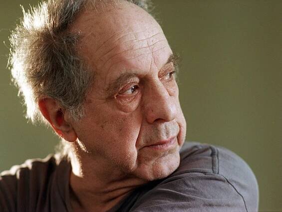Robert Frank, the Godfather of Snapshot Photography and a Pioneer of Everyday Realism, Has Died at Age 94
