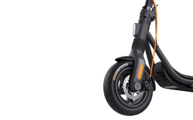 Ninebot KickScooter F2 Pro E by Segway