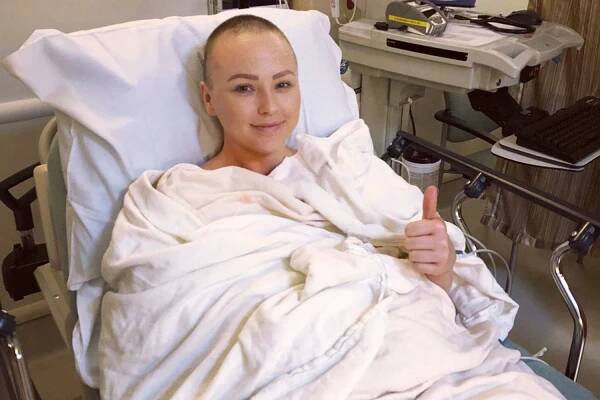 30-Year-Old Learned She Had Stage 4 Cancer After Being Denied a Mammogram: âI Was Told I Was Too Young for Cancerâ