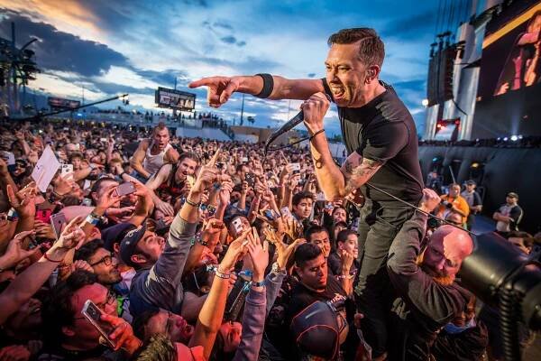 Rise Against