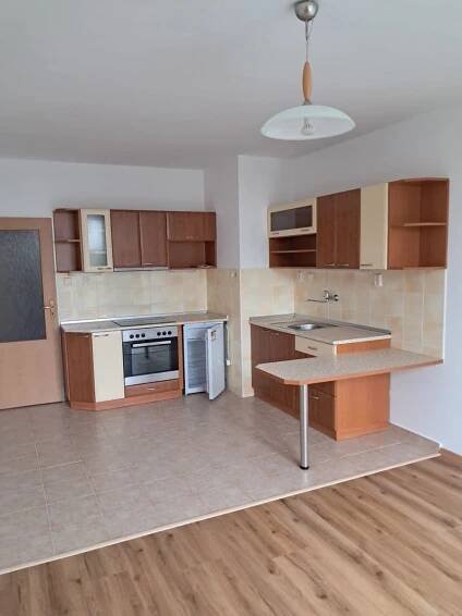 Pronájem bytu 1+kk 33 m², gen. Píky, Olomouc, Olomoucký kraj