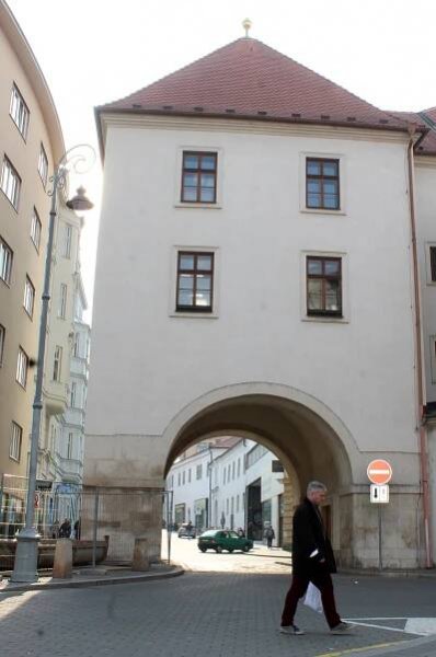 Obnova Měnínské brány v Brně: město má projektanta, návrh vyjde na milion a půl