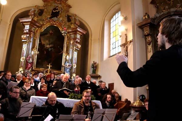 Informační server Městské části Praha 16: III. adventní koncert - Rybova Česká mše vánoční, Vánoční trh, 17.12.2017 