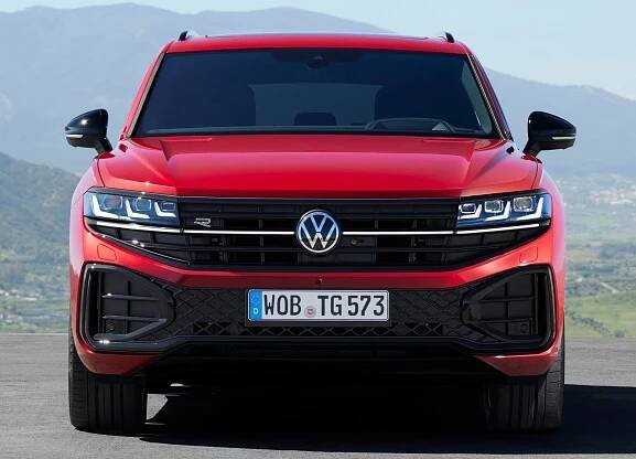 Touareg je stále technicky nejvíce vyspělým Volkswagenem. Nyní prošel faceliftem