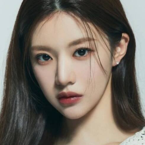 Go Youn Jung 14