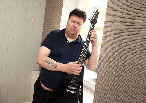 Timo Tolkki dostal novou kytaru a nápad: Složím pro Karla a Dominiku desku za 8 dní!