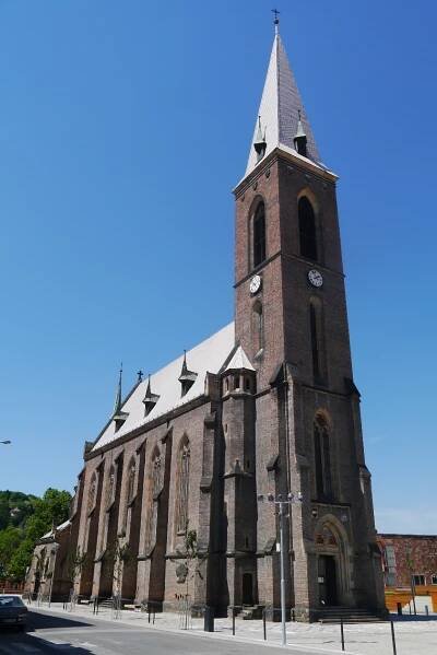 Kostel Nanebevzetí P. Marie a sv. Václava