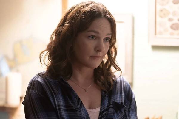 Virginia Kull as Sally Jackson in 'Percy Jackson and the Olympians'. -